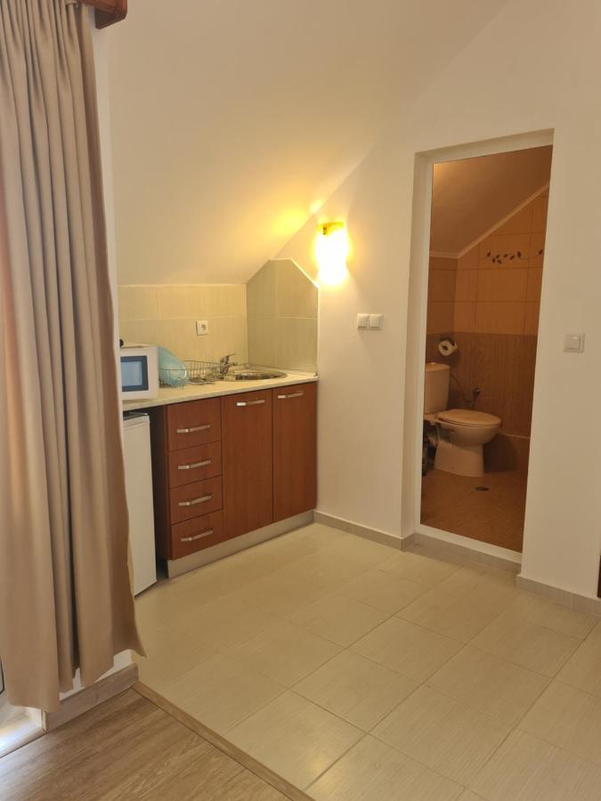 Guest Rooms Kostovi ネセバル エクステリア 写真