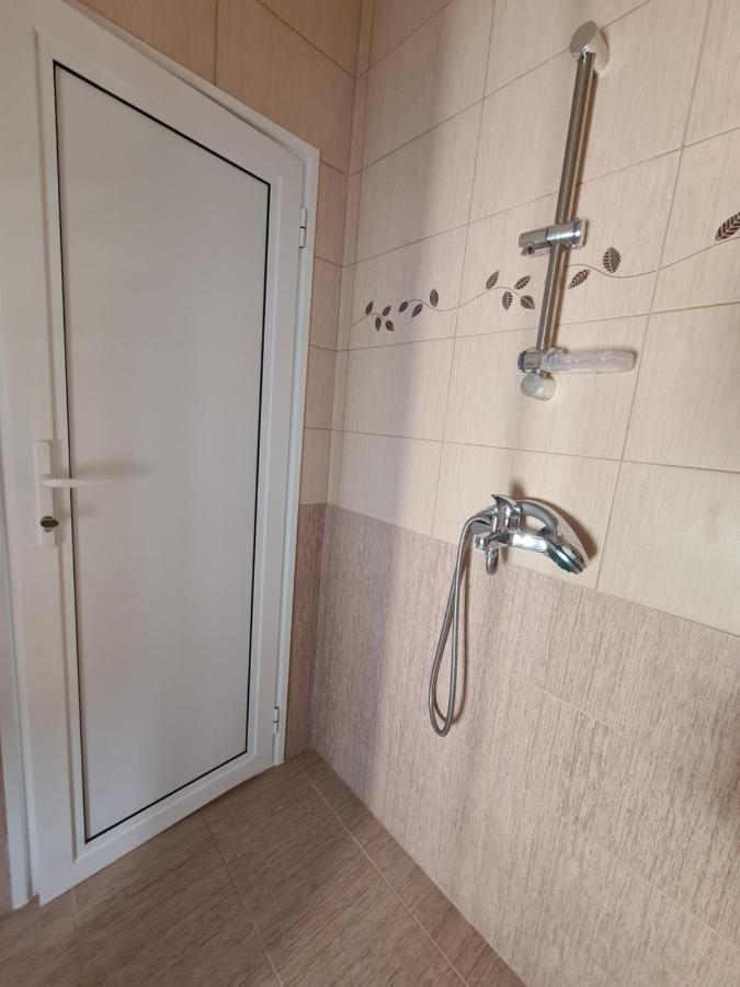 Guest Rooms Kostovi ネセバル エクステリア 写真