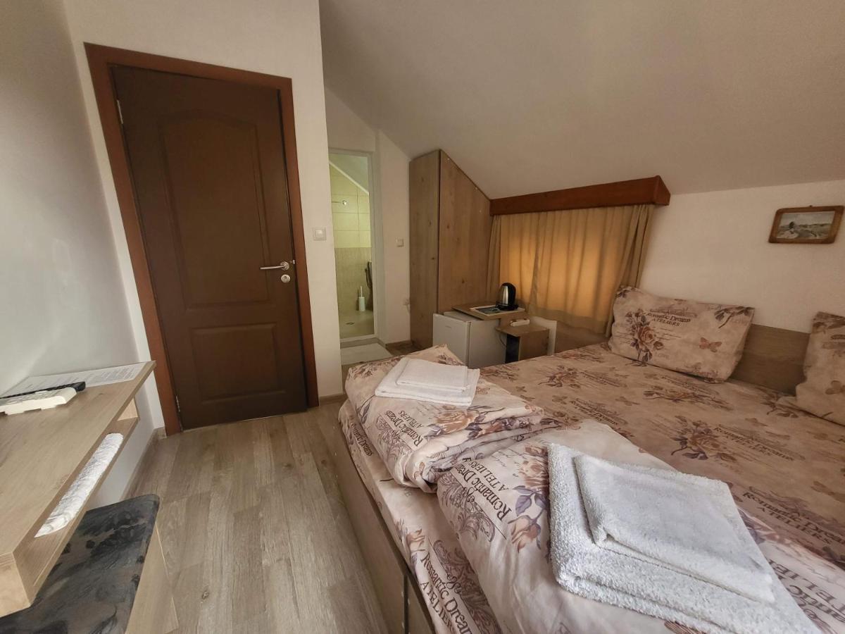 Guest Rooms Kostovi ネセバル エクステリア 写真