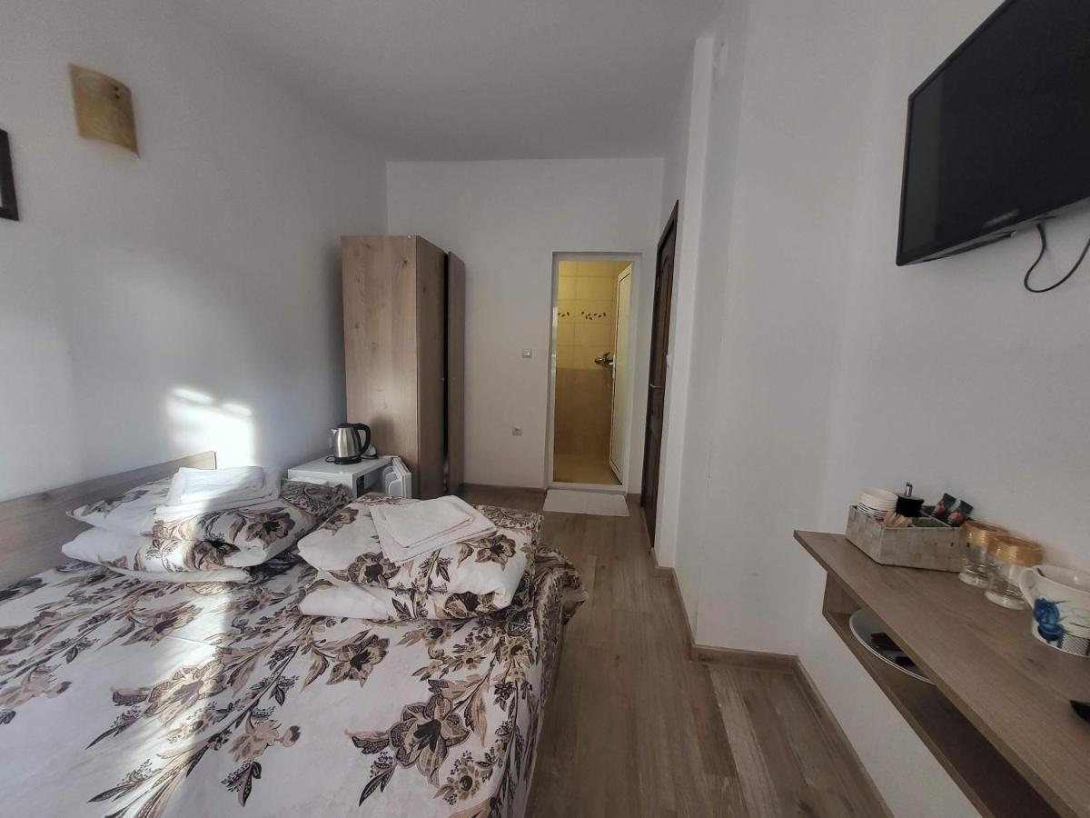 Guest Rooms Kostovi ネセバル エクステリア 写真