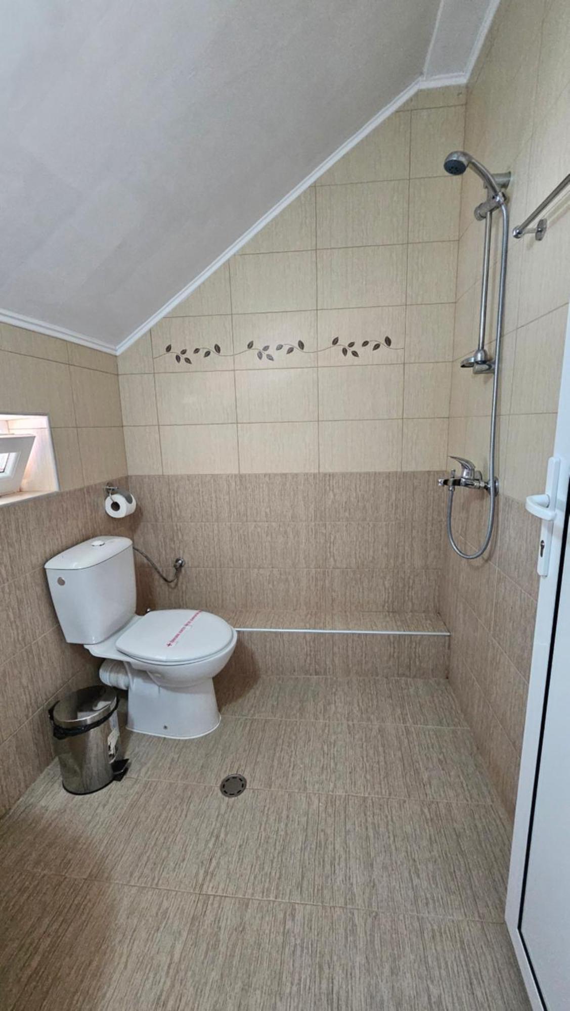 Guest Rooms Kostovi ネセバル エクステリア 写真